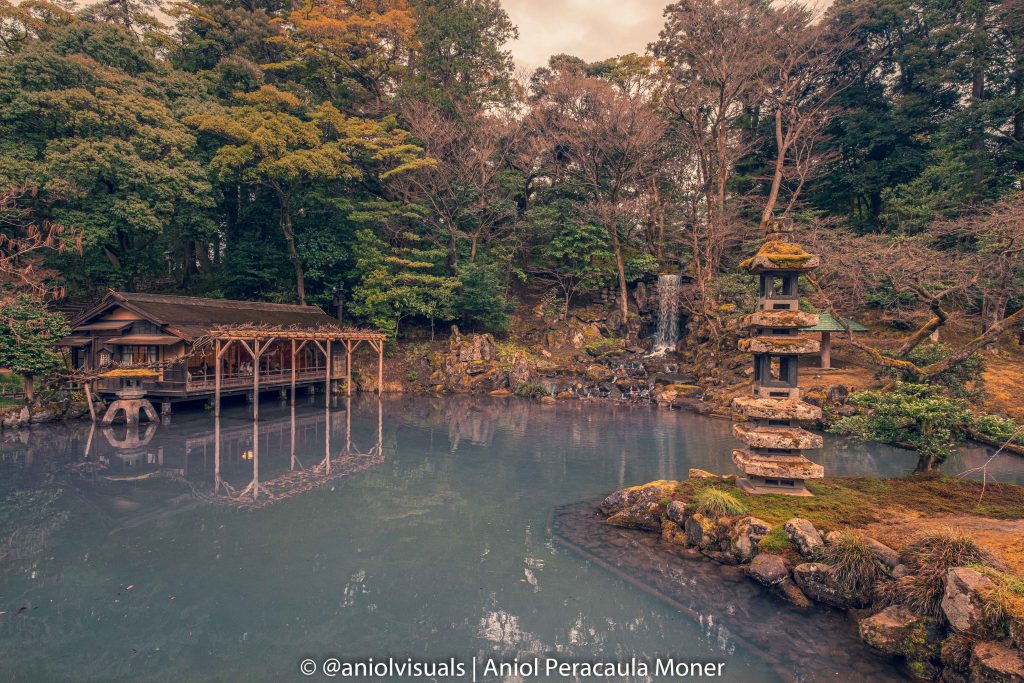 Kenroku-en gardens one day kanazawa guide by aniolvisuals