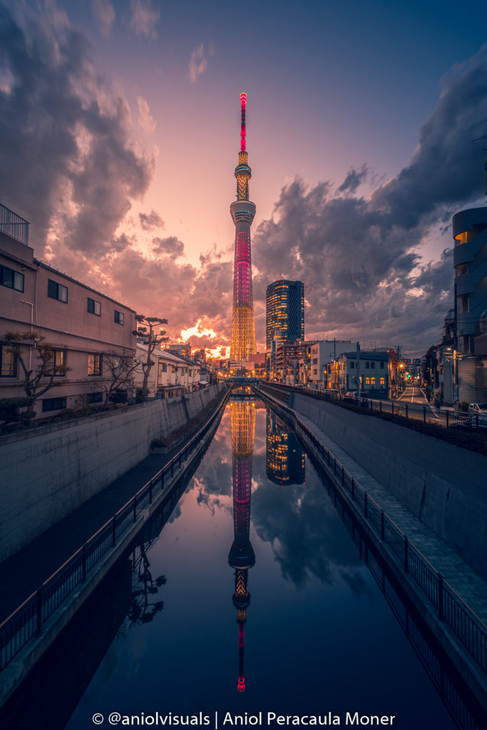 Tokyo Skytree reflection at sunset, by aniolvisuals