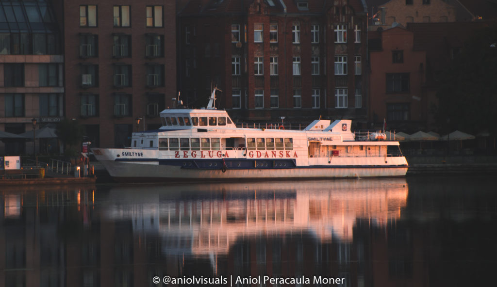 Gdansk boat sunrise reflection photo spot. Poland photography guide by aniolvisuals