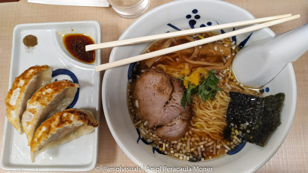 things to do in Japan eat ramen