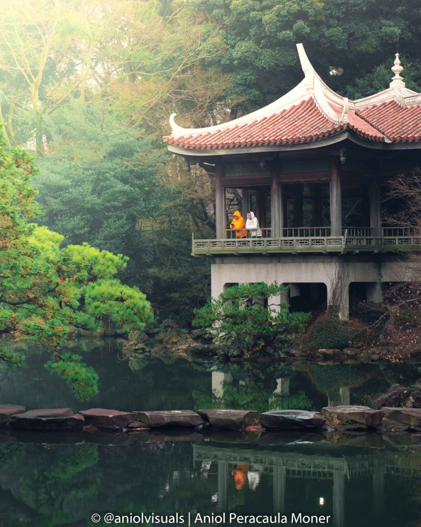 Pond shinjuky gyoen national garden