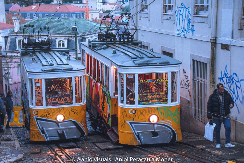 Calçada da glória Lisbon trams