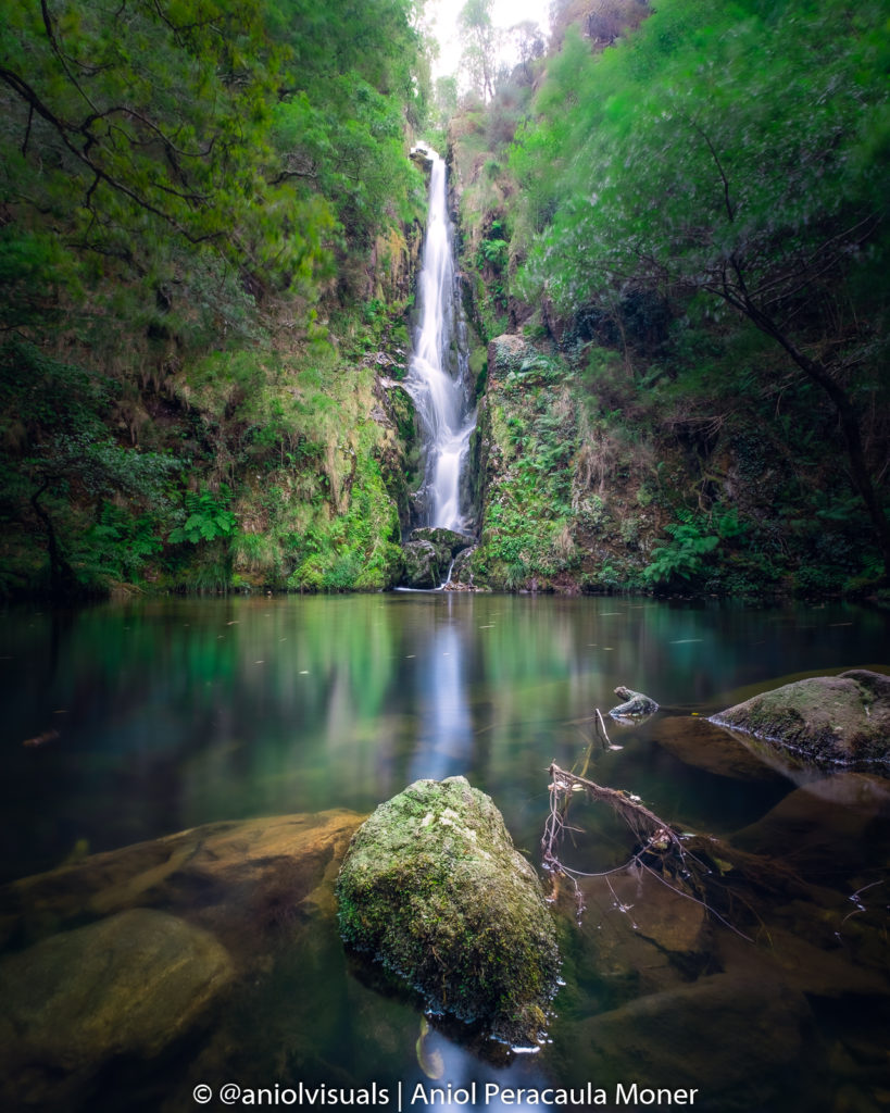 Poza da Ferida waterfall galicia