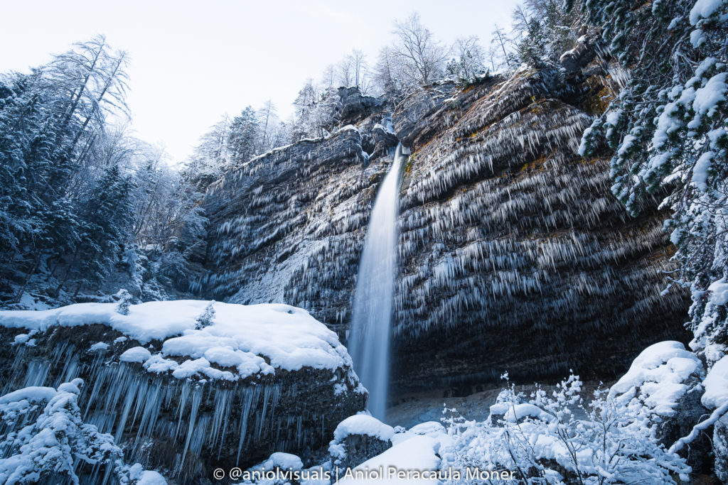 Pericnik waterfall ice frozen slovenia
