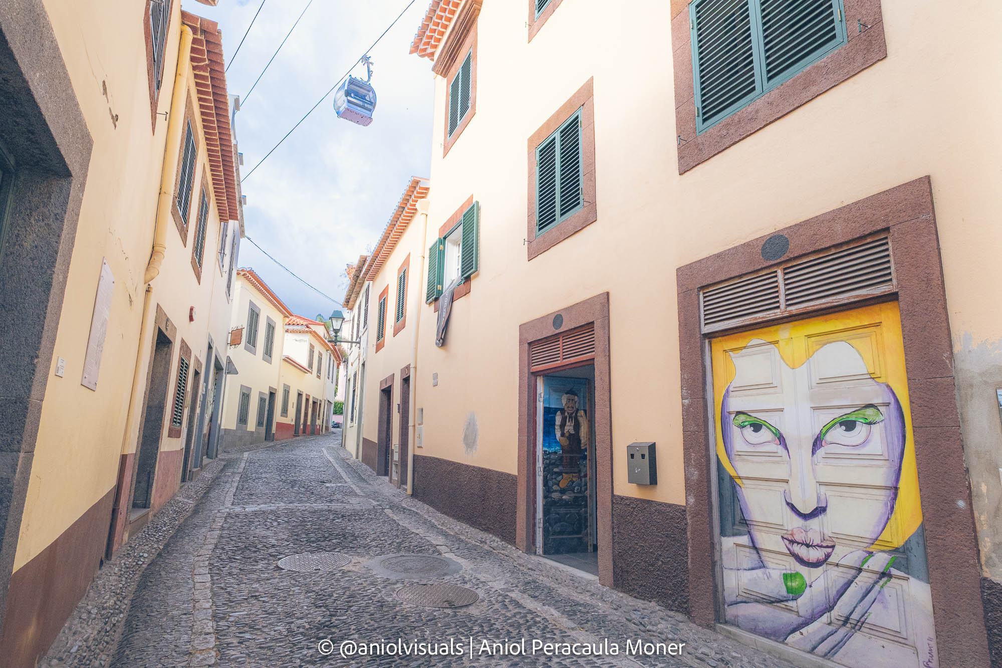 funchal photography spots rua de santa maria street art