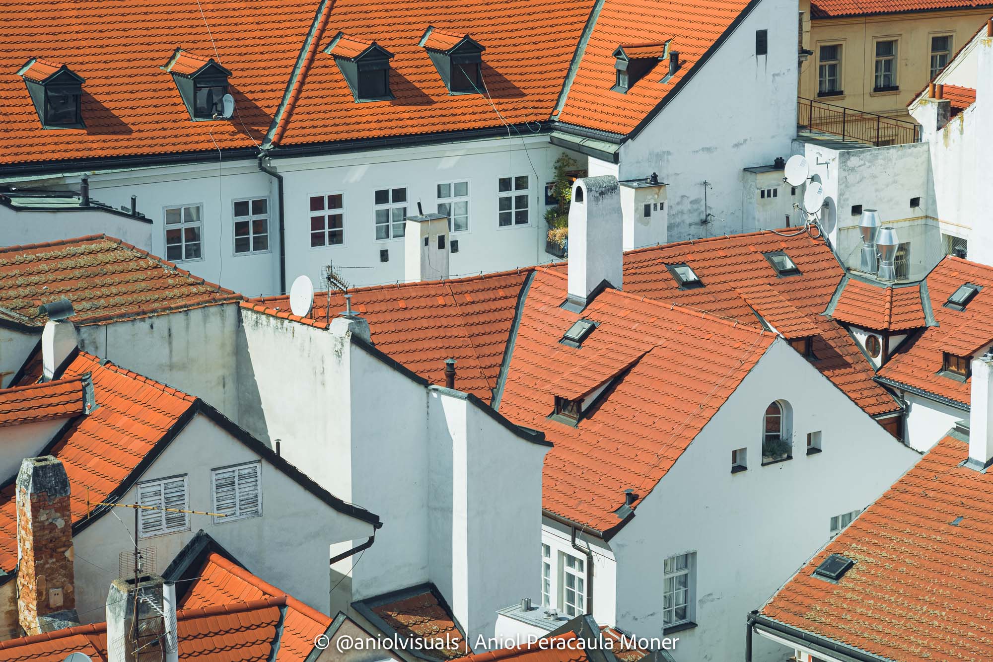 orange tiles photography