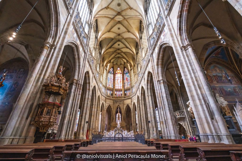 st vitus cathedral interior photography