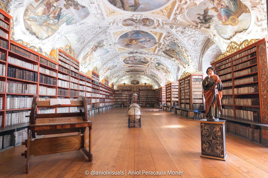 strahov library prague best photography spots