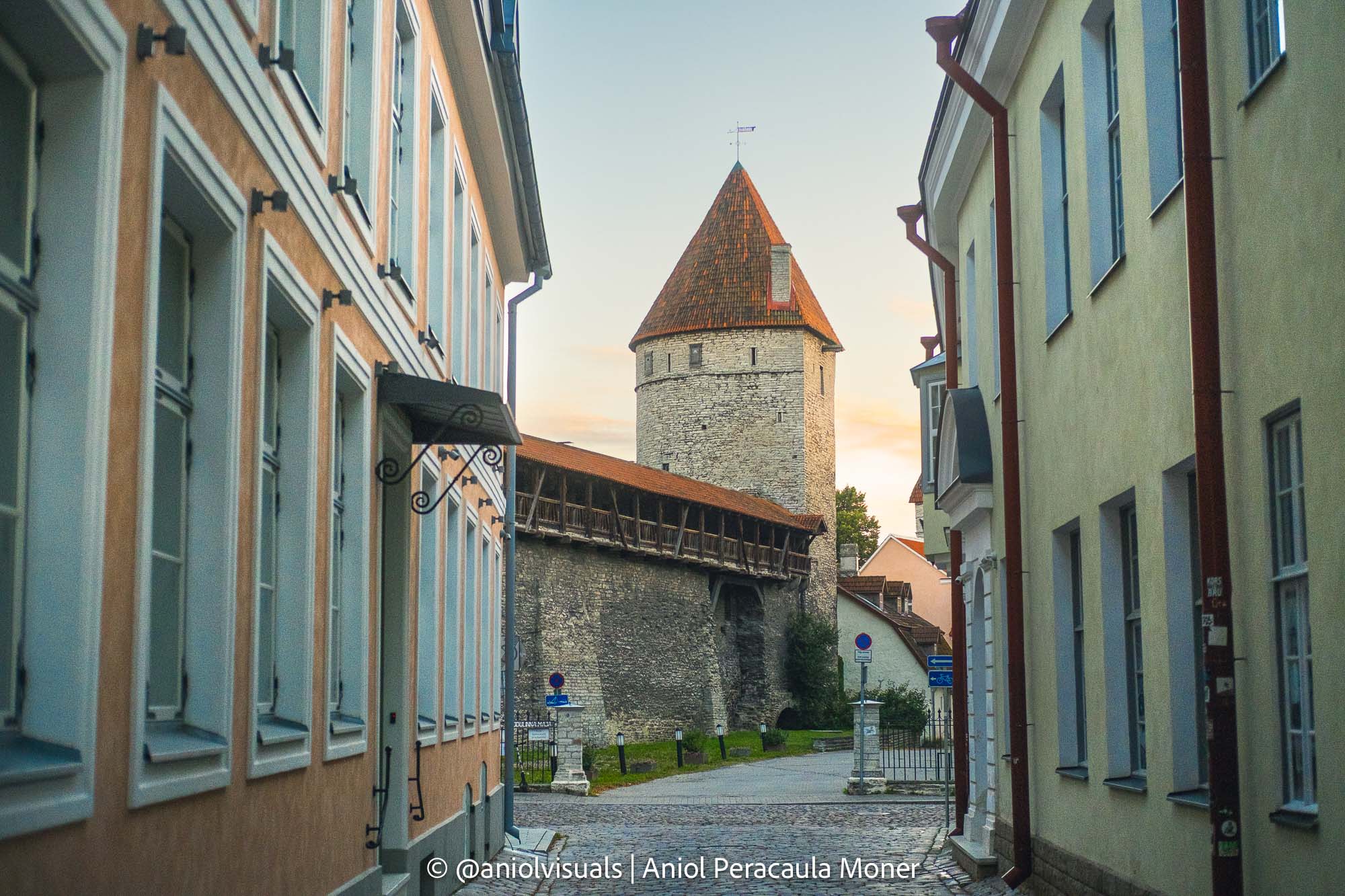 tallinn photography guide city walls tallinn photography guide city walls