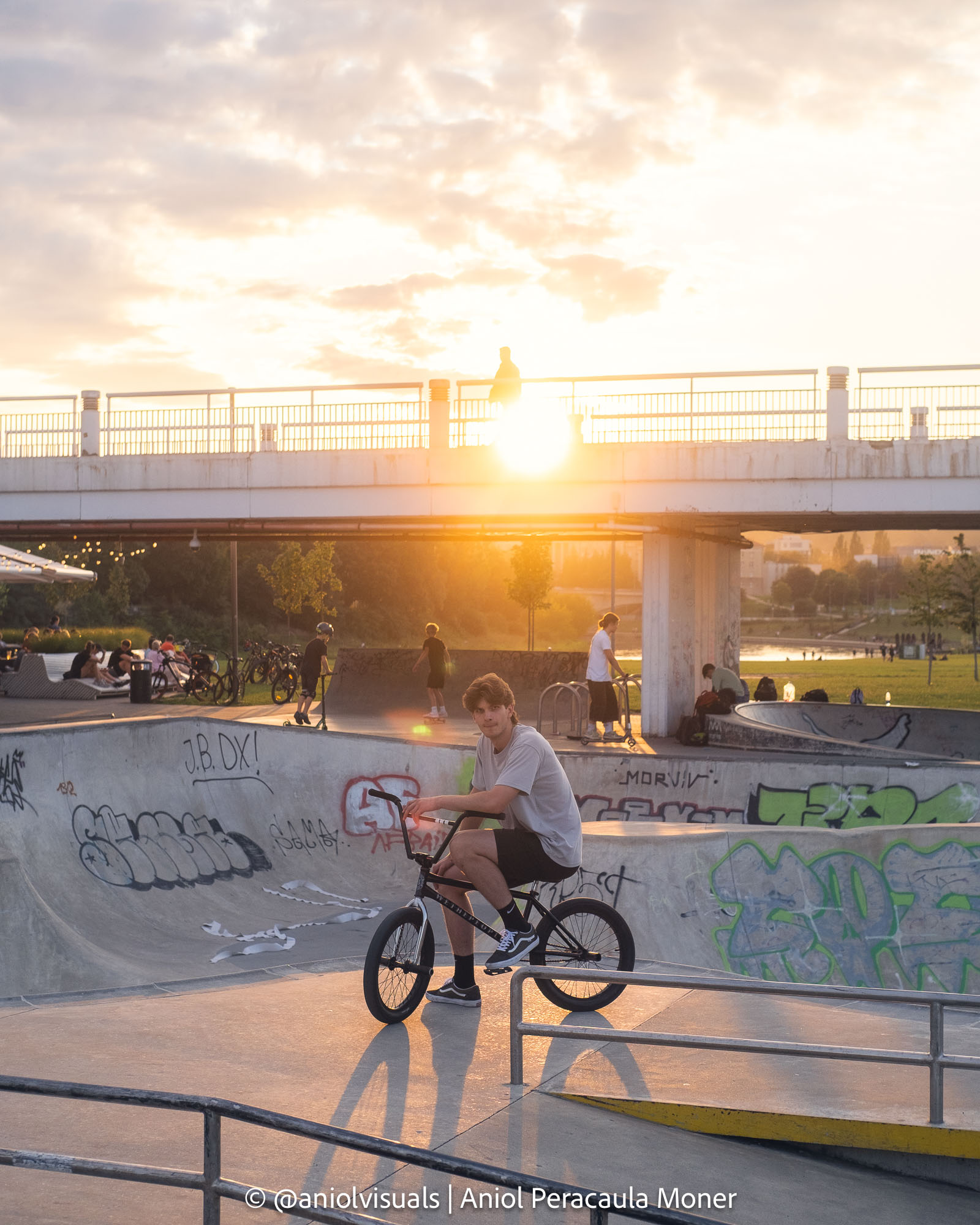 vilnius photography guide riverside sunset