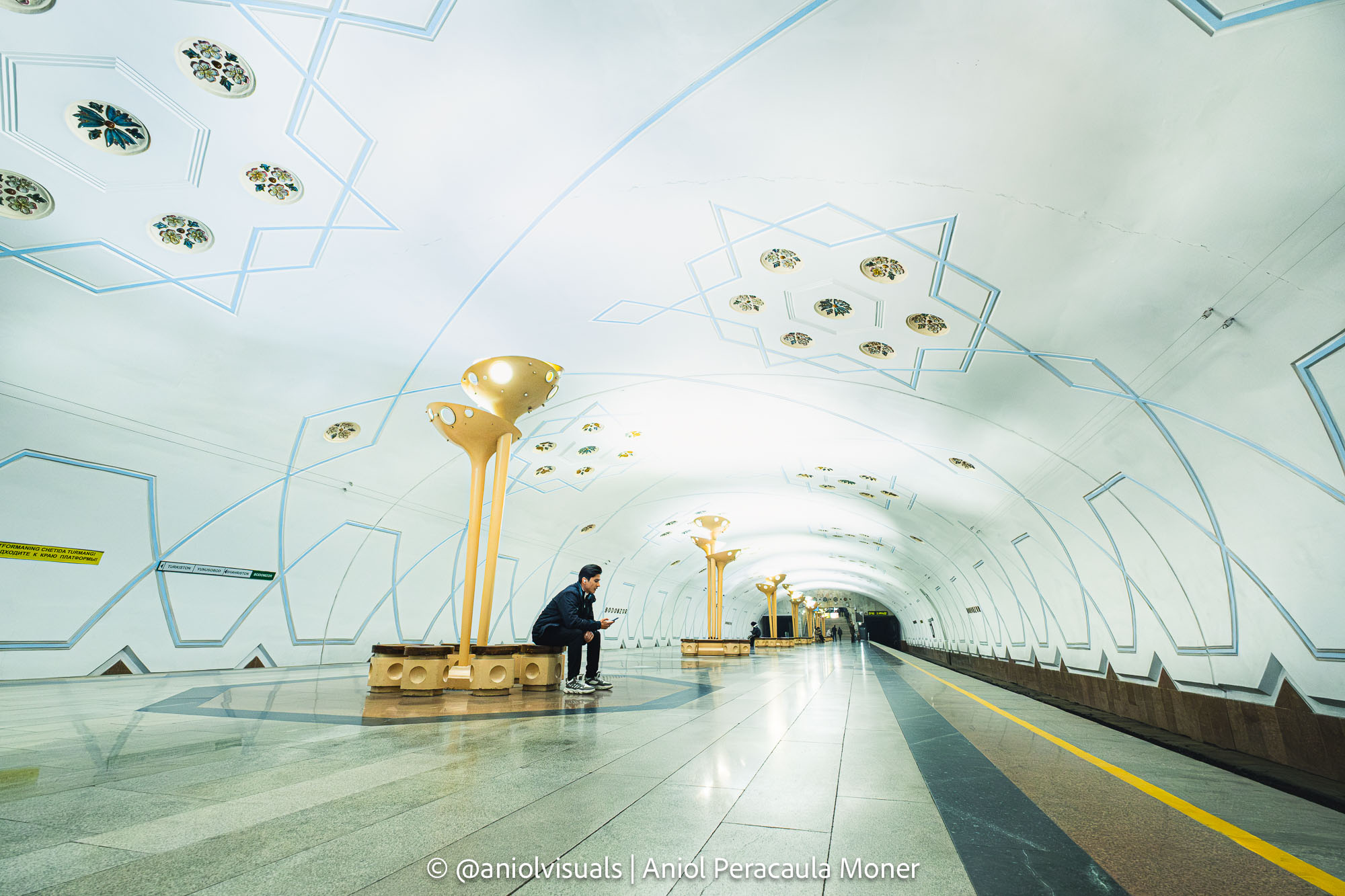 Bodomzor metro station