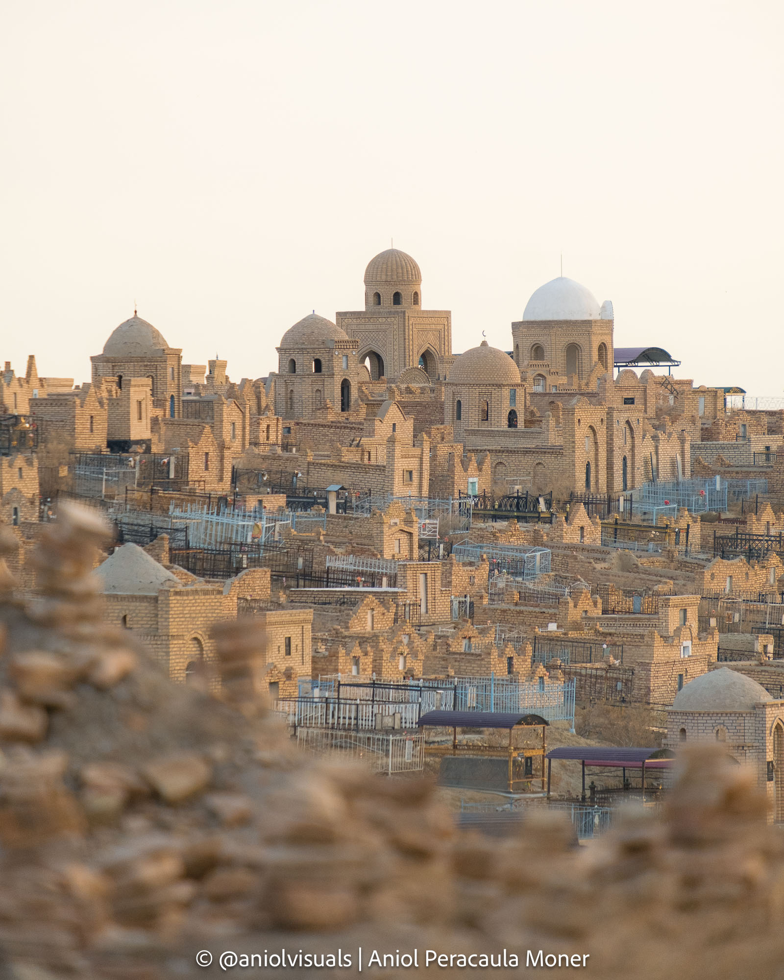 Nukus Mizdakhan Necropolis photography
guide