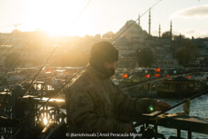 Istanbul photography spots fishermen