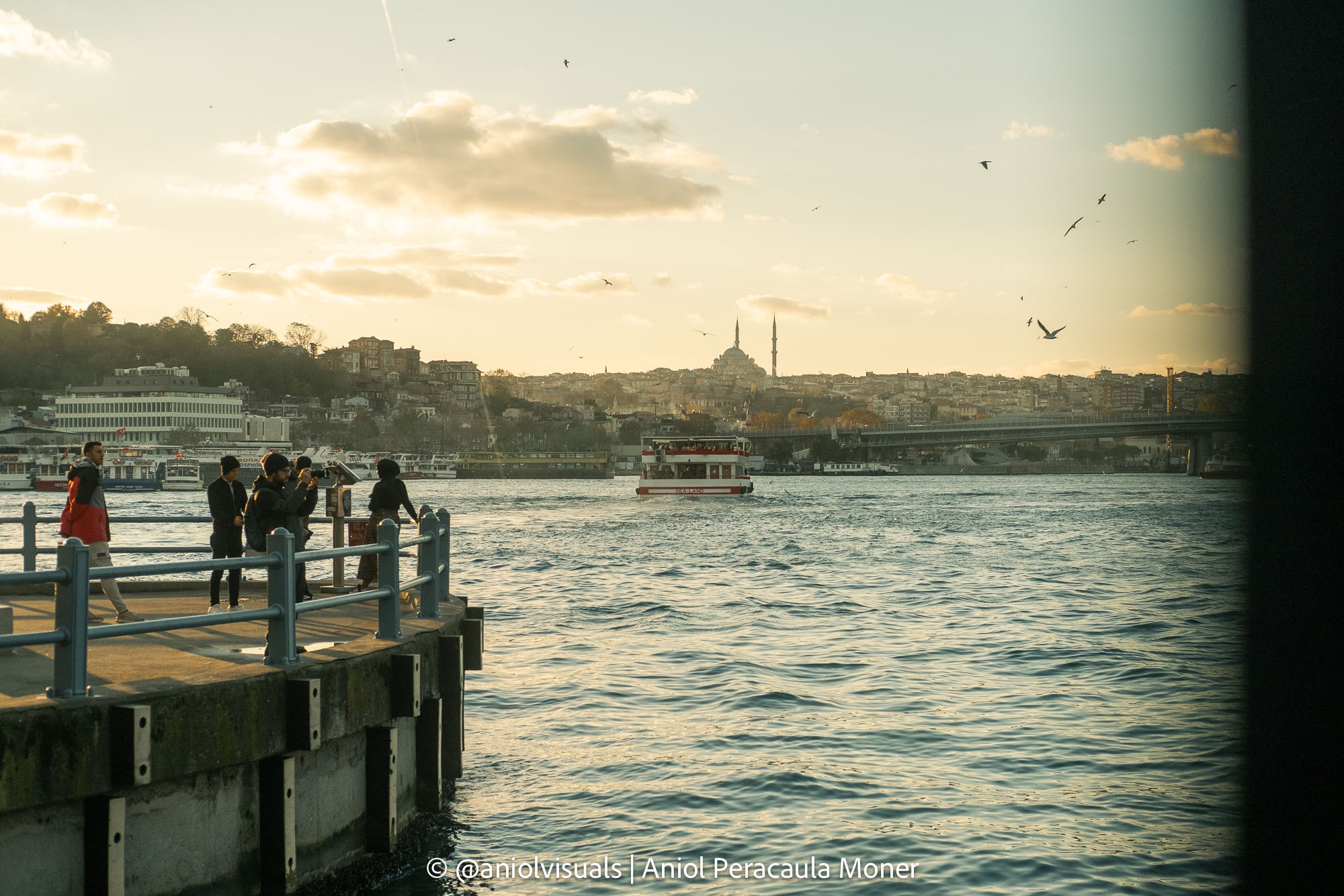 Istanbul photography spots: galata bridge