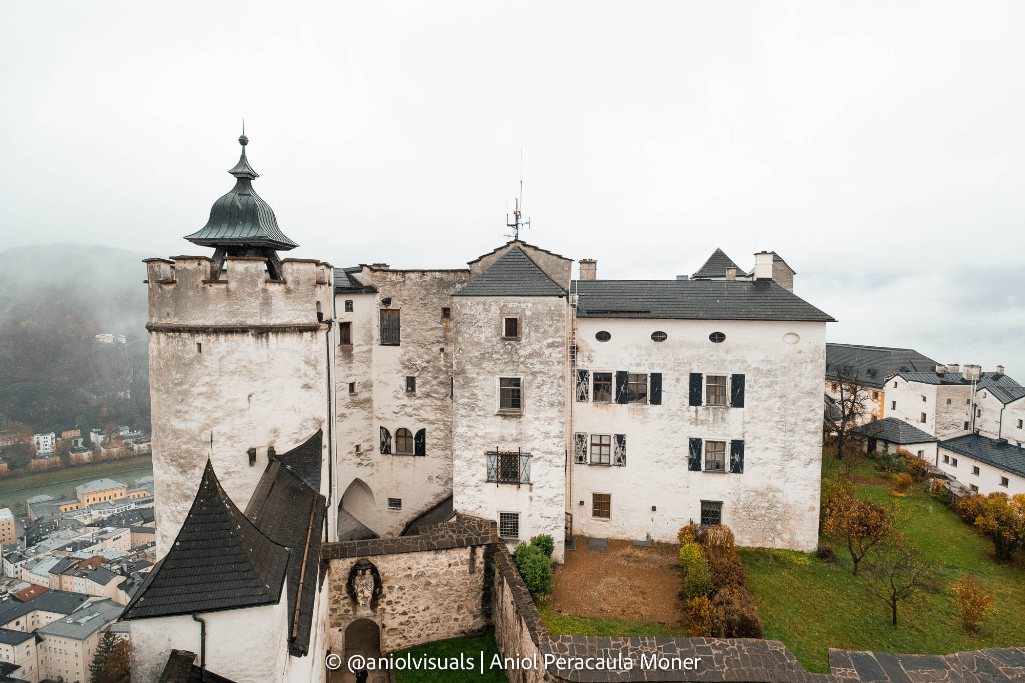 Hohensalzburg fortress photo