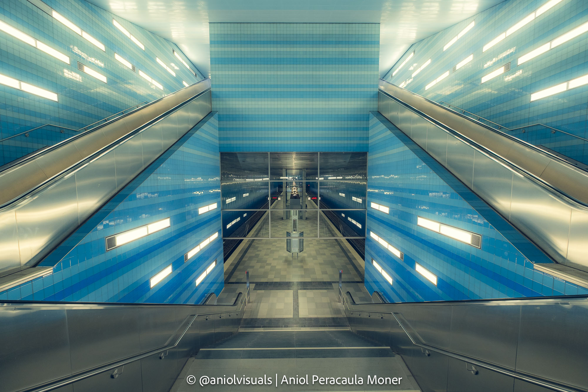 Überseequartier metro hamburg photo spot